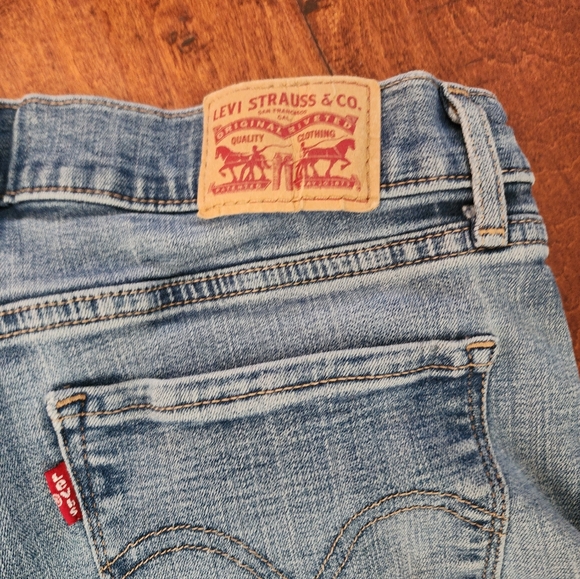 Levi's Red Tag, Classic Straight, size 6 short - Picture 2 of 4